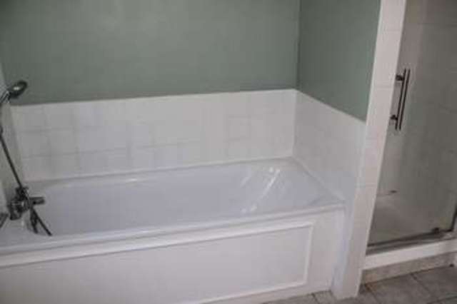  Image of 3 bedroom Flat for sale in Roman Way Enfield EN1 at Roman Way Bush Hill Park Enfield, EN1 1EG