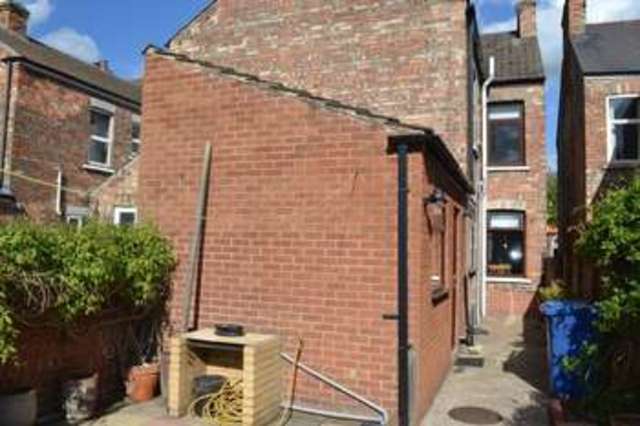  Image of 3 bedroom Terraced house for sale in Ropery Road Morton Gainsborough DN21 at Ropery Road  Gainsborough, DN21 2NU