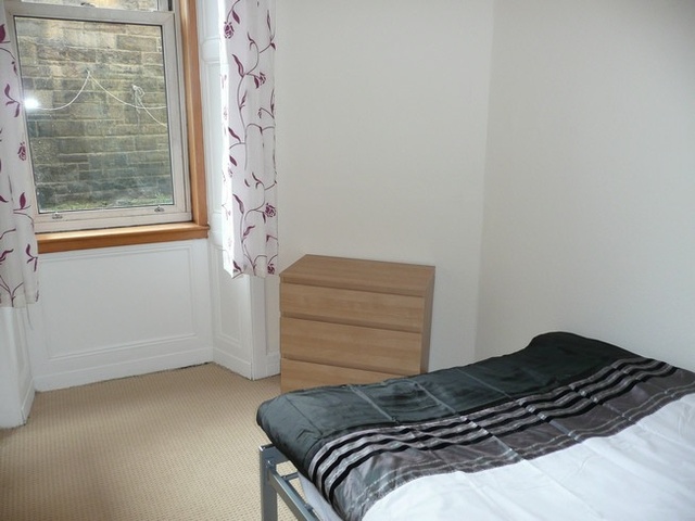  Image of 2 bedroom Flat to rent in Rossie Place Edinburgh EH7 at Easter Road Edinburgh Edinburgh, EH7 5SG