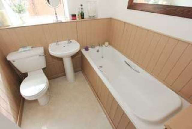  Image of 4 bedroom Detached house for sale in Rowan Close Measham Swadlincote DE12 at Rowan Close  Swadlincote, DE12 7NE
