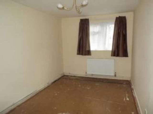  Image of 1 bedroom Flat for sale in Rowan Drive Broxbourne EN10 at Broxbourne Hertfordshire Turnford, EN10 6HJ