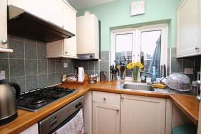  Image of 2 bedroom Flat to rent in Ruislip Close Greenford UB6 at Ruislip Close  Greenford, UB6 9QS