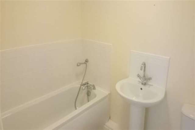  Image of 2 bedroom Flat to rent in Rupert Court Newcastle upon Tyne NE15 at Newcastle upon Tyne, NE15 8PZ