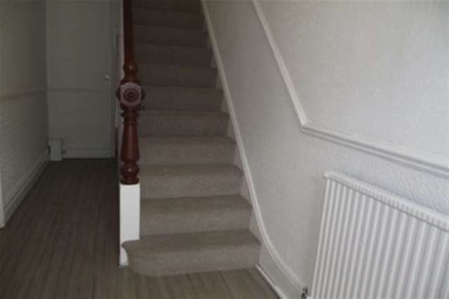  Image of 4 bedroom Terraced house to rent in Russell Road Mossley Hill Liverpool L18 at Liverpool, L18 1DY