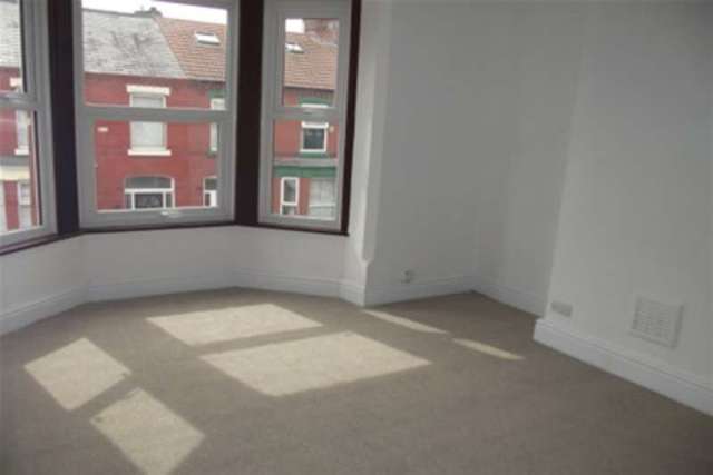  Image of 4 bedroom Terraced house to rent in Russell Road Mossley Hill Liverpool L18 at Liverpool, L18 1DY