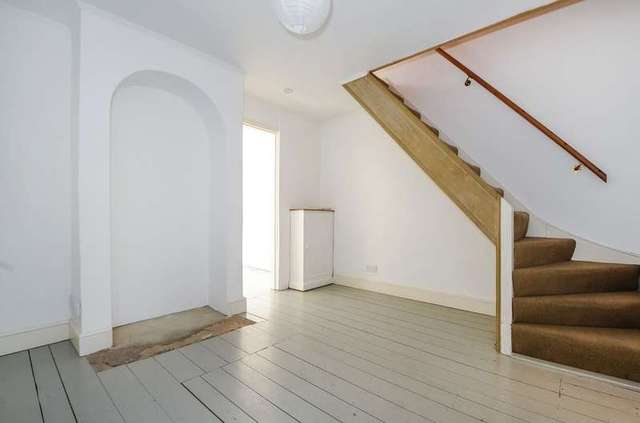  Image of 2 bedroom Detached house for sale in Russell Street Chichester PO19 at Chichester, PO19 7EL