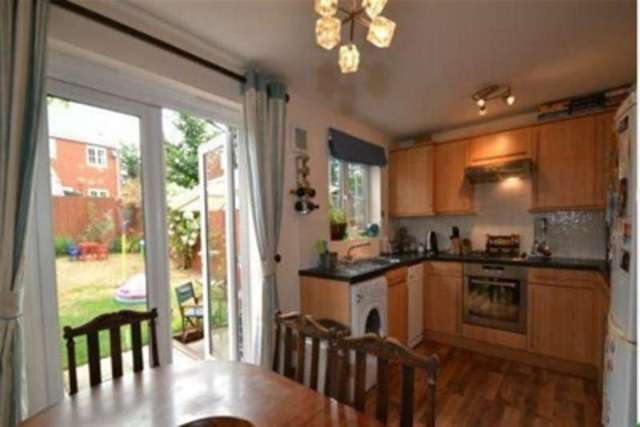  Image of 3 bedroom Terraced house to rent in Russell Walk Exeter EX2 at Exeter, EX2 7TN