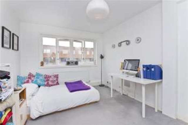  Image of 2 bedroom Flat for sale in Parkside Estate Rutland Road London E9 at South Hackney London South Hackney, E9 7LA