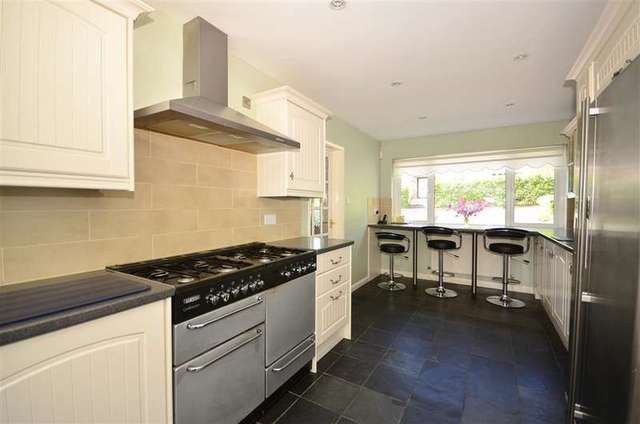  Image of 5 bedroom Detached house for sale in Ryarsh Road Birling West Malling ME19 at Birling West Malling West Malling, ME19 5JR