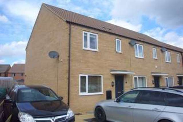  Image of 3 bedroom Detached house for sale in Ryeland Croft Giffard Park Milton Keynes MK14 at Ryeland Croft Oakridge Park Milton Keynes, MK14 6GF
