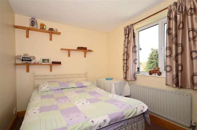  Image of 4 bedroom Detached house for sale in Salisbury Avenue Rainham Gillingham ME8 at Rainham Kent Gillingham, ME8 0BH