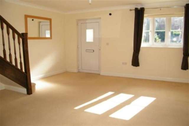  Image of 1 bedroom Terraced house to rent in Samuel Court Templecombe BA8 at Templecombe, BA8 0JN