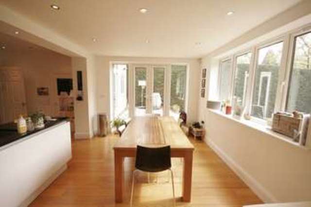  Image of 4 bedroom Detached house to rent in Sandrock Hill Road Wrecclesham Farnham GU10 at Sandrock Hill Road Wrecclesham Farnham, GU10 4NR