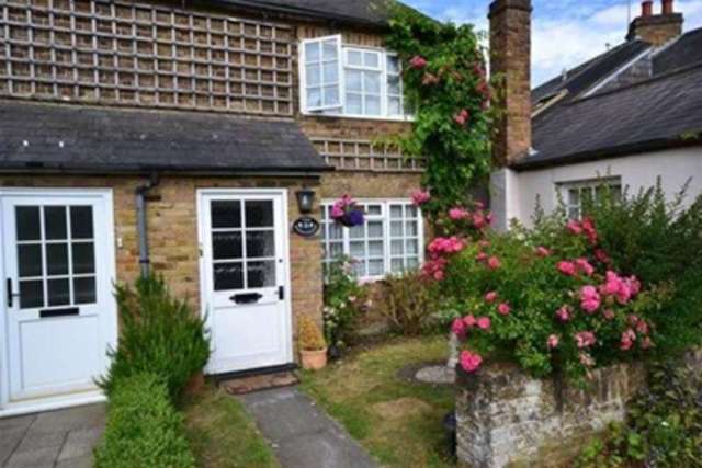  Image of 2 bedroom Detached house to rent in The Green Sarratt Rickmansworth WD3 at Rickmansworth, WD3 6BR
