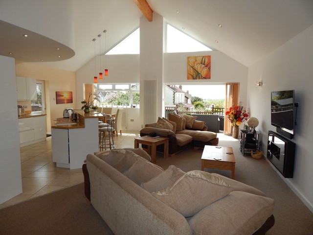  Image of 3 bedroom Detached house for sale in Sea View Road Drayton Portsmouth PO6 at Sea View Road Drayton Portsmouth, PO6 1EW
