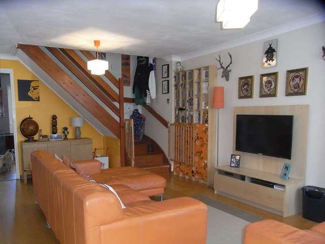  Image of 2 bedroom Terraced house for sale in Sellwood Drive Barnet EN5 at Sellwood Drive  Barnet, EN5 2RW