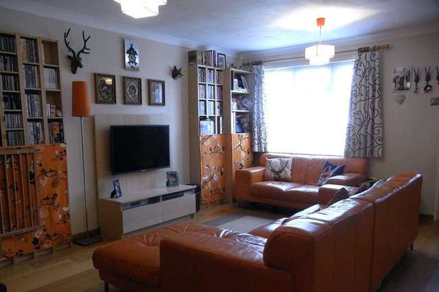  Image of 2 bedroom Terraced house for sale in Sellwood Drive Barnet EN5 at Sellwood Drive  Barnet, EN5 2RW