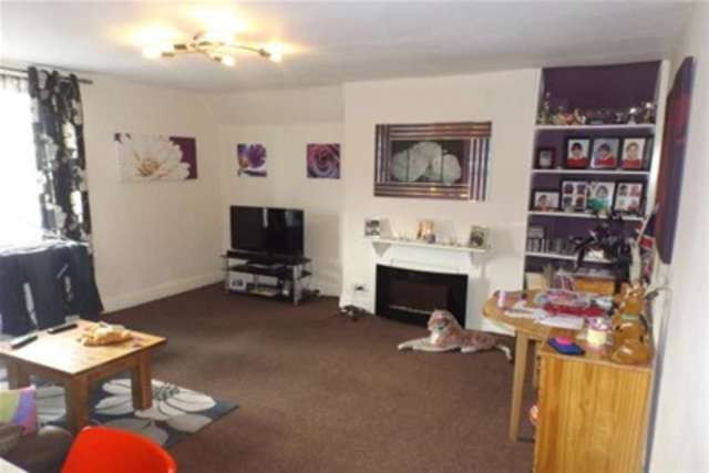  Image of 2 bedroom Flat to rent in Shakespeare Road Bedford MK40 at Bedford, MK40 2DX