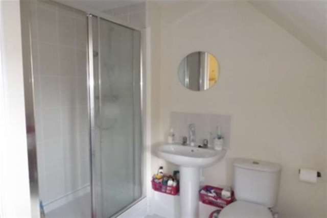  Image of 3 bedroom Semi-Detached house to rent in Sharpham Road Glastonbury BA6 at Glastonbury, BA6 9GB