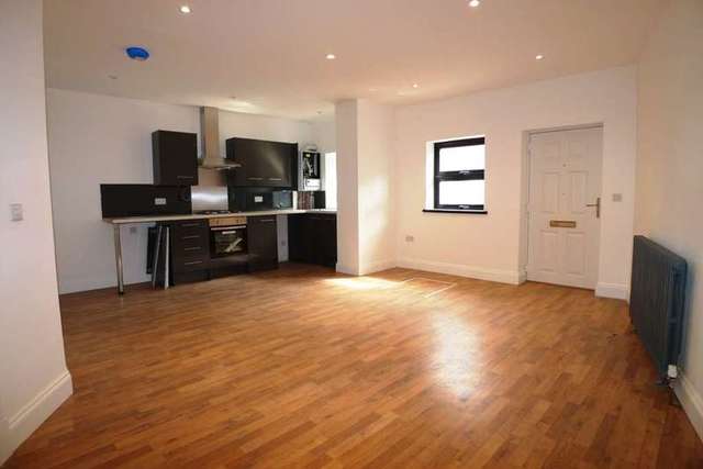  Image of 1 bedroom Mews to rent in Sheridan Road Belvedere DA17 at Sheridan Road  Belvedere, DA17 5AR