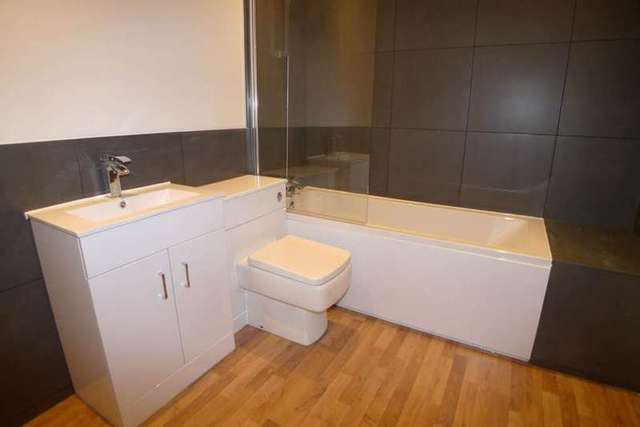  Image of 1 bedroom Mews to rent in Sheridan Road Belvedere DA17 at Sheridan Road  Belvedere, DA17 5AR