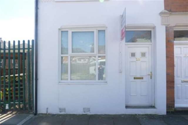  Image of 3 bedroom Terraced house to rent in Sheridan Street Knighton Fields Leicester LE2 at Leicester, LE2 7NH