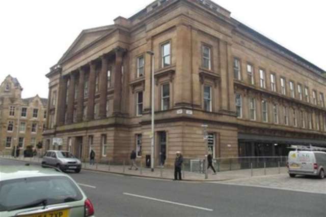  Image of 2 bedroom Flat to rent in Ingram Street Glasgow G1 at Glasgow, G1 1DW