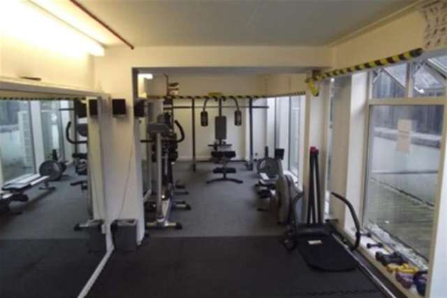  Image of 2 bedroom Flat to rent in Ingram Street Glasgow G1 at Glasgow, G1 1DW