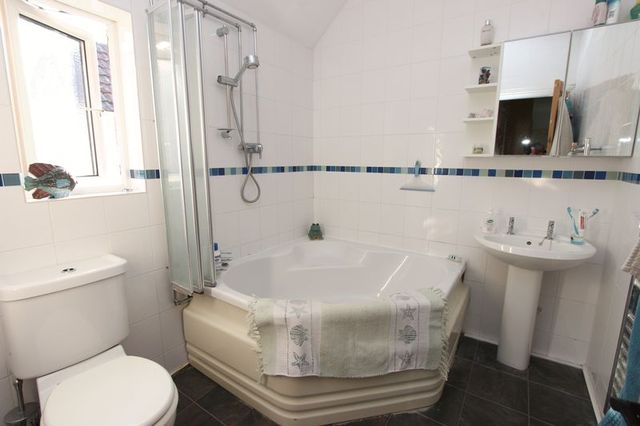  Image of 3 bedroom Semi-Detached house for sale in Lumsden Avenue Shirley Southampton SO15 at Lumsden Avenue Shirley Southampton, SO15 5EN
