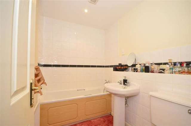  Image of 4 bedroom Terraced house for sale in Shirley Road Croydon CR0 at Shirley Croydon Croydon, CR0 7LQ