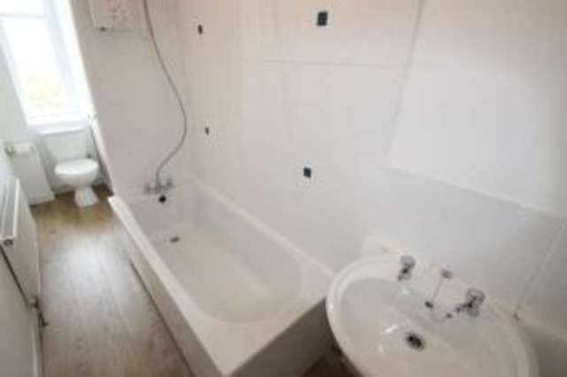  Image of 1 bedroom Flat for sale in Sinclair Drive Glasgow G42 at Langside Glasgow Pollokshaws, G42 9SN