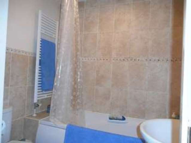  Image of 2 bedroom Flat to rent in Sivell Place Heavitree Exeter EX2 at Sivell Place Heavitree Exeter, EX2 5FG