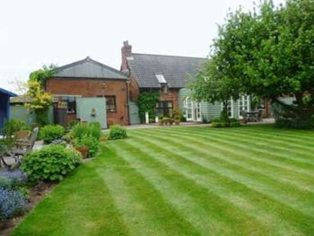  Image of 4 bedroom Detached house for sale in Sloothby Sloothby Alford LN13 at Sloothby  Alford, LN13 9NR