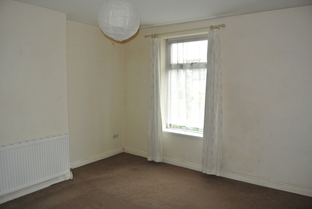  Image of 2 bedroom Terraced house to rent in Smiddles Lane Bradford BD5 at Smiddles Lane  Bradford, West Yorkshire, BD5 9NT
