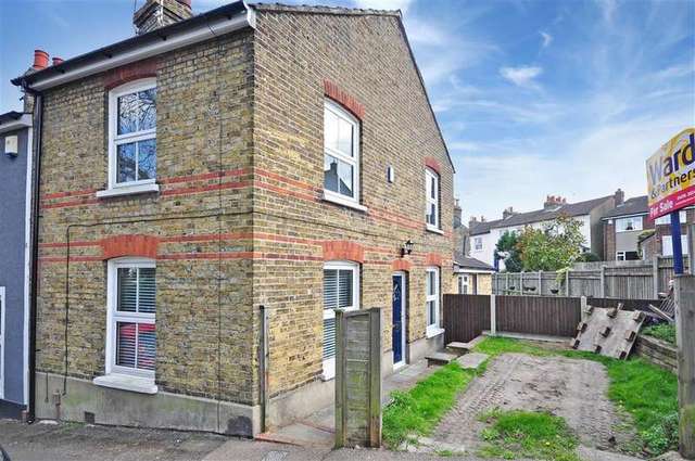  Image of 2 bedroom End of Terrace for sale in South Hill Road Gravesend DA12 at Gravesend Kent Gravesend, DA12 1JX