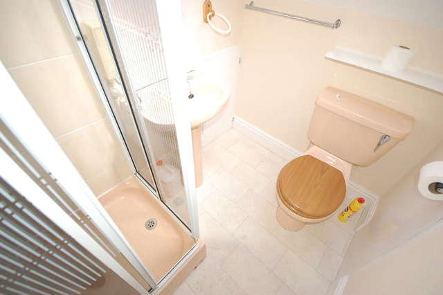  Image of 1 bedroom Flat to rent in South Promenade St. Annes Lytham St. Annes FY8 at Lytham St Annes Lancashire, FY8 1NP