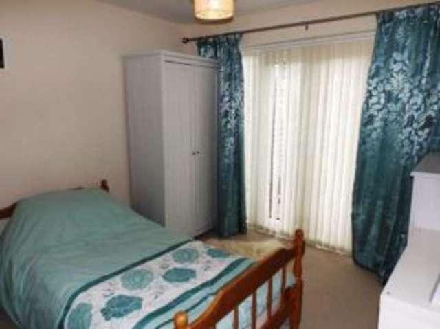  Image of 2 bedroom Maisonette for sale in Appleton Road Southampton SO18 at Southampton Hampshire Swaythling, SO18 1LA