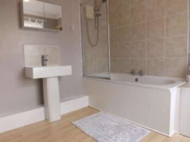  Image of 1 bedroom Maisonette for sale in Alexandra Road Shirley Southampton SO15 at Southampton Hampshire Shirley, SO15 5DG