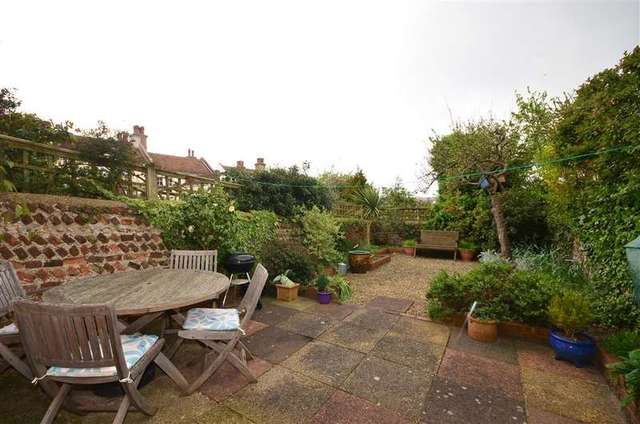  Image of 3 bedroom Terraced house for sale in Southdown Avenue Brighton BN1 at Brighton East Sussex Brighton, BN1 6EG
