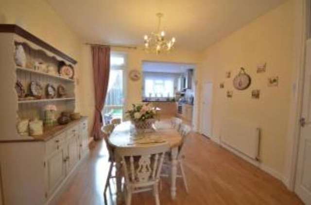 Image of 3 bedroom Terraced house for sale in Bournemouth Park Road Southend-on-Sea SS2 at Southend-on-Sea Essex Southend-on-Sea, SS2 5JL