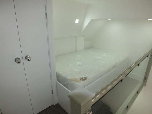  Image of 1 bedroom Flat to rent in The Dell Reading RG1 at South Street Reading Reading, RG1 4JT