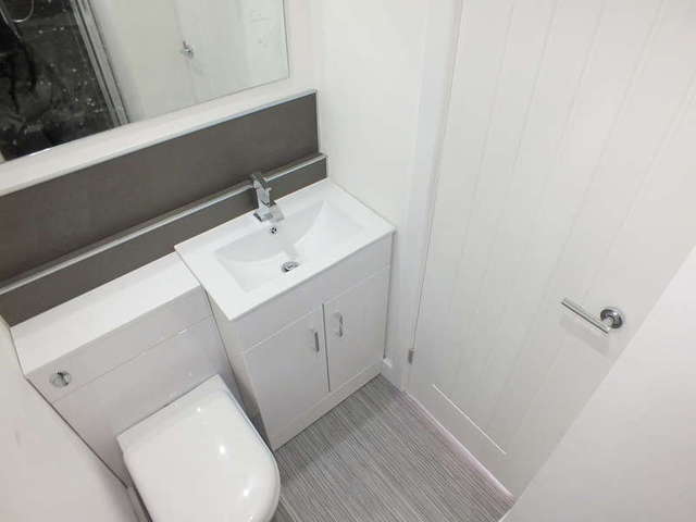  Image of 1 bedroom Flat to rent in The Dell Reading RG1 at South Street Reading Reading, RG1 4JT