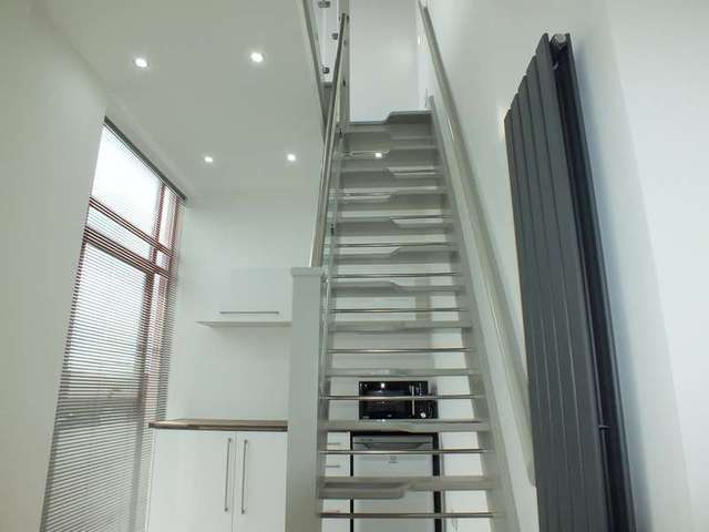  Image of 1 bedroom Flat to rent in The Dell Reading RG1 at South Street Reading Reading, RG1 4JT