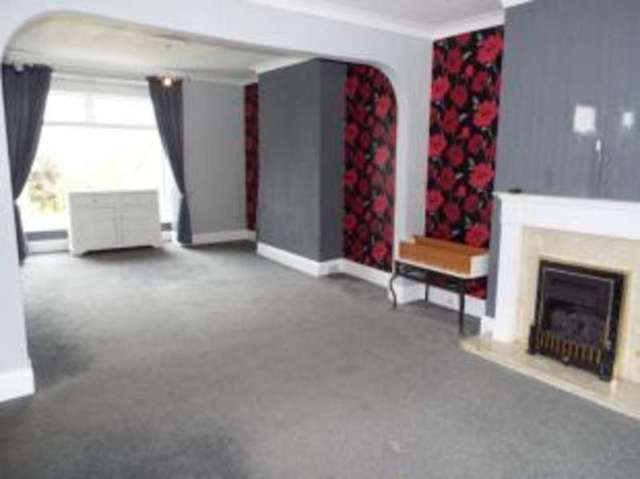  Image of 3 bedroom Semi-Detached house for sale in Southwell Road West Mansfield NG18 at Mansfield Nottinghamshire Mansfield, NG18 4LA