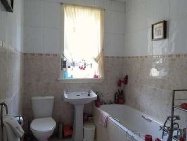  Image of 3 bedroom Flat for sale in Harrysmuir North Pumpherston Livingston EH53 at Harrysmuir North Pumpherston Livingston, EH53 0PA