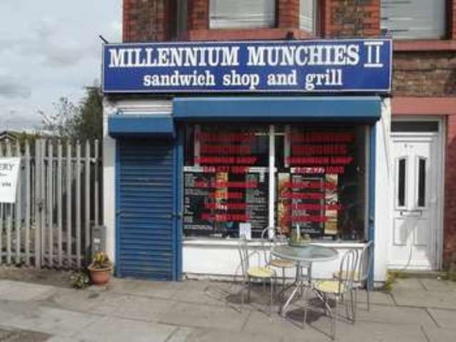  Image of 1 bedroom Detached house to rent in Speke Road Garston Liverpool L19 at Speke Road Garston Liverpool, L19 2NZ