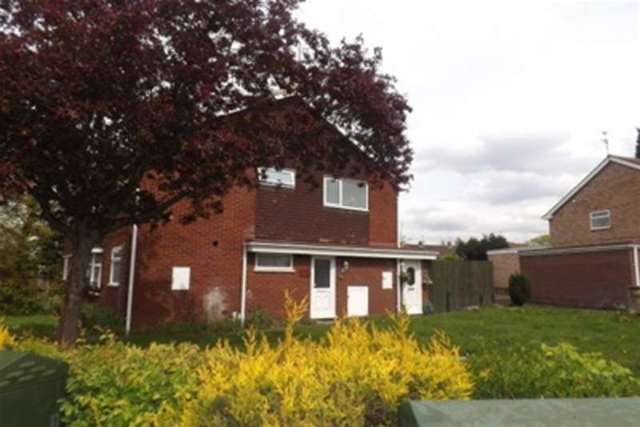  Image of 1 bedroom Flat to rent in Warstones Road Penn Wolverhampton WV4 at Wolverhampton, WV4 4LE