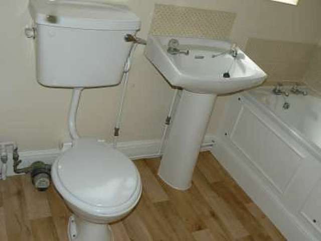  Image of 1 bedroom Ground Flat to rent in Sprowston Road Norwich NR3 at Norwich, NR3 4EJ