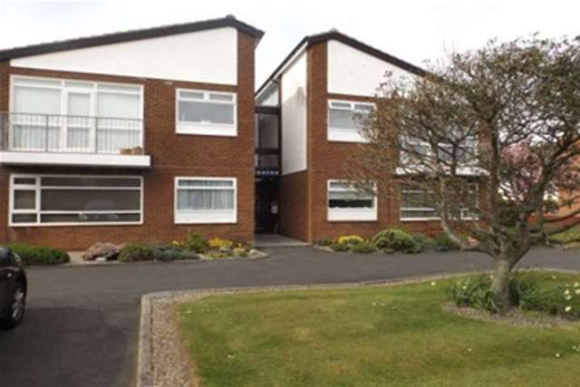  Image of 2 bedroom Flat to rent in St. Annes Road East St. Annes Lytham St. Annes FY8 at Lytham St. Annes, FY8 3HQ