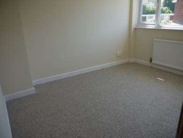  Image of 3 bedroom Semi-Detached house to rent in St. Dunstans Close Glastonbury BA6 at St Dunstans Close  Glastonbury, BA6 9AR